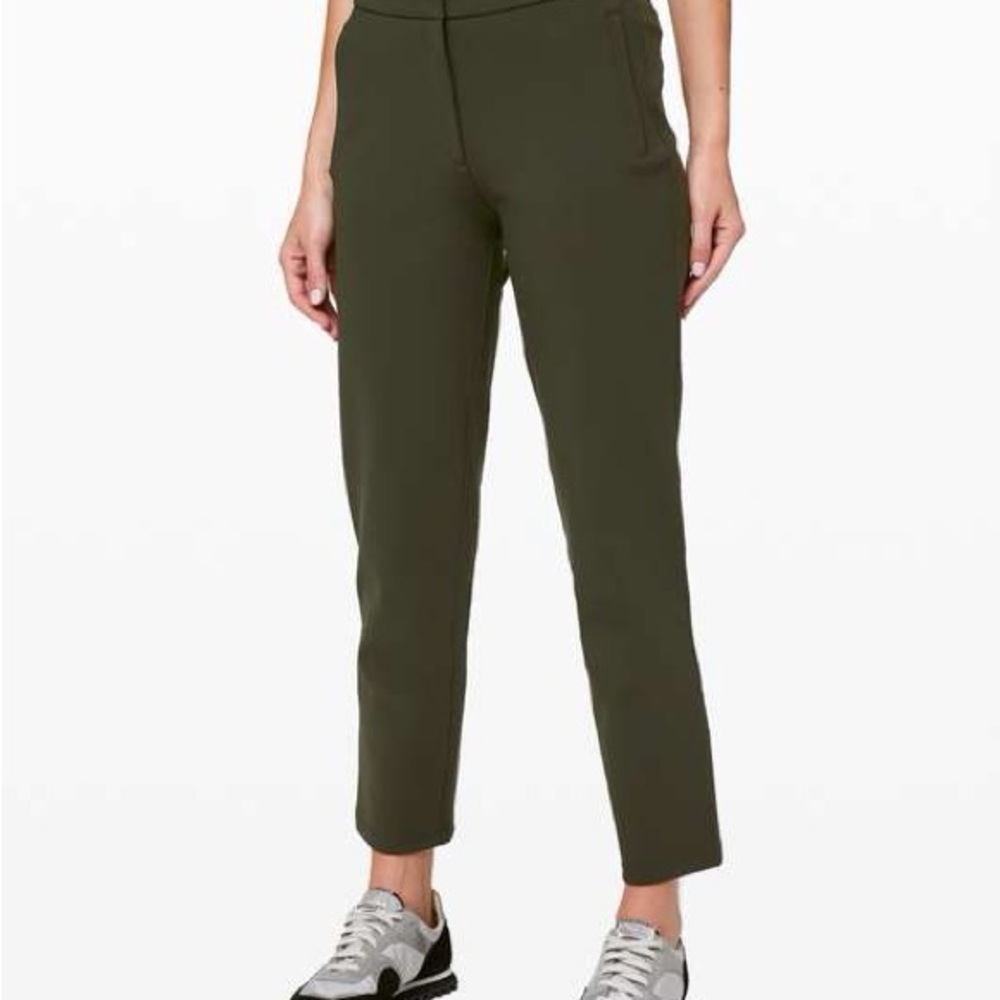 Lululemon On The Move Pant Ponte *28"
Dark Olive